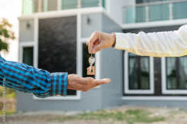 quien paga el seguro del hogar en un alquiler