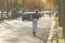 multa por ir dos en patinete